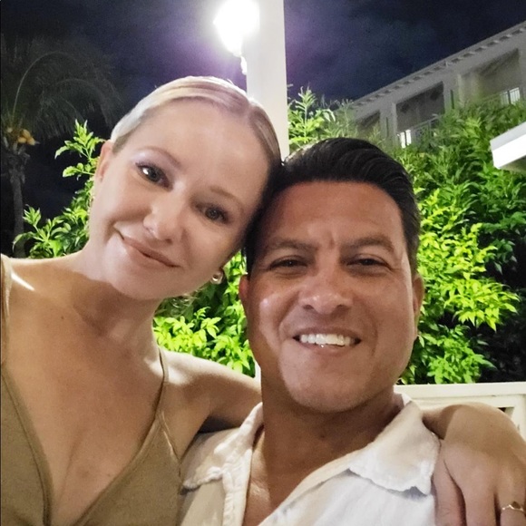 Meet your Posher, Stephanie - Picture 4 of 7